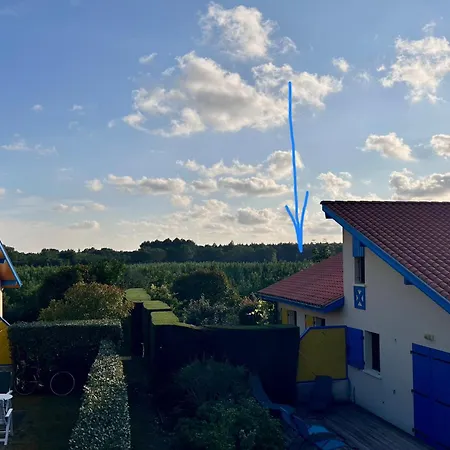 Jolie Maison De Avec Terrasse Et Jardin Daire