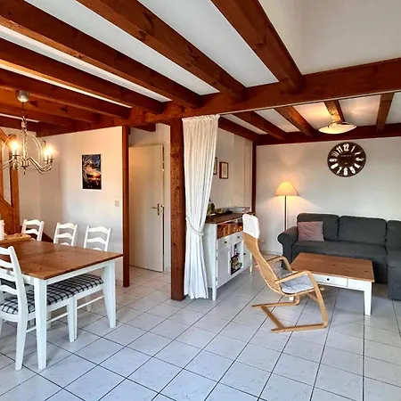 Jolie Maison De Avec Terrasse Et Jardin