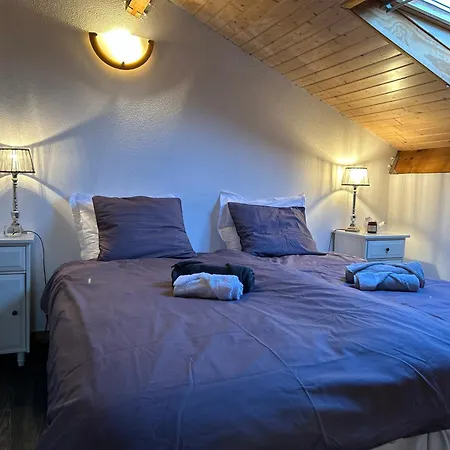 Jolie Maison De Avec Terrasse Et Jardin *