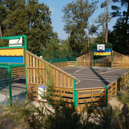 Jolie Maison De Avec Terrasse Et Jardin 아파트