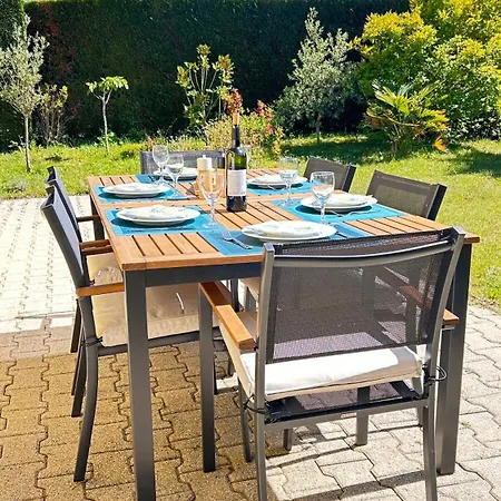 아파트 Jolie Maison De Avec Terrasse Et Jardin